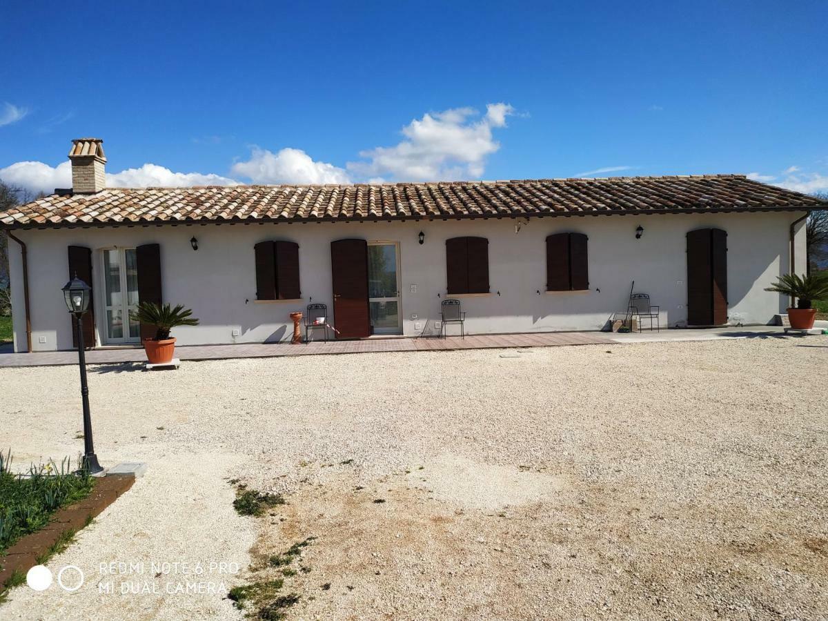 Agriturismo " Le Serre" Spello Zewnętrze zdjęcie